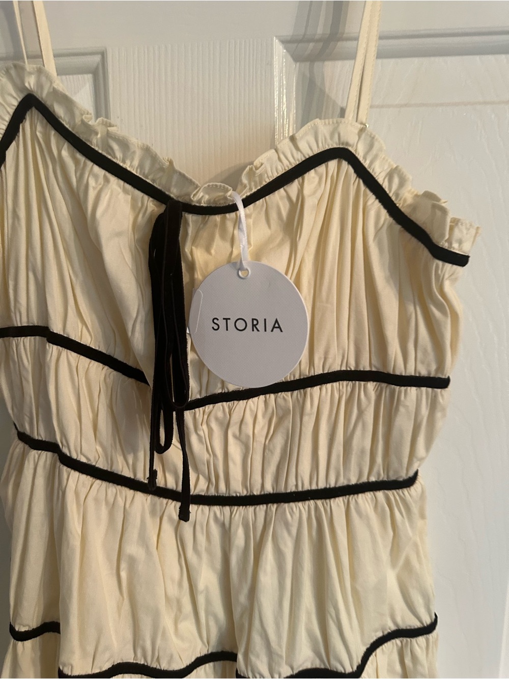 Storia Cream Midi Dress with Black Trim - Picture 4 of 6